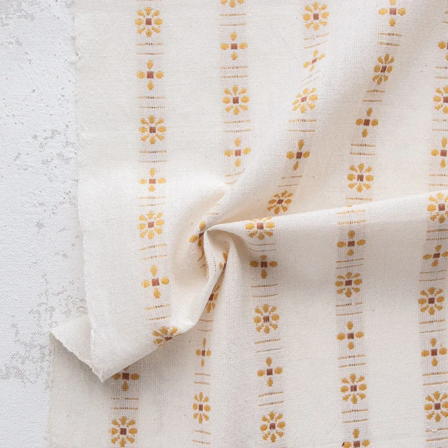 1YD 28IN REMNANT; Daisies in Cream | Fableism Supply Co